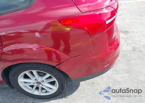 2017 Ford Focus Se z USA, uszkodzony, nr VIN 1FADP3F20HL322676